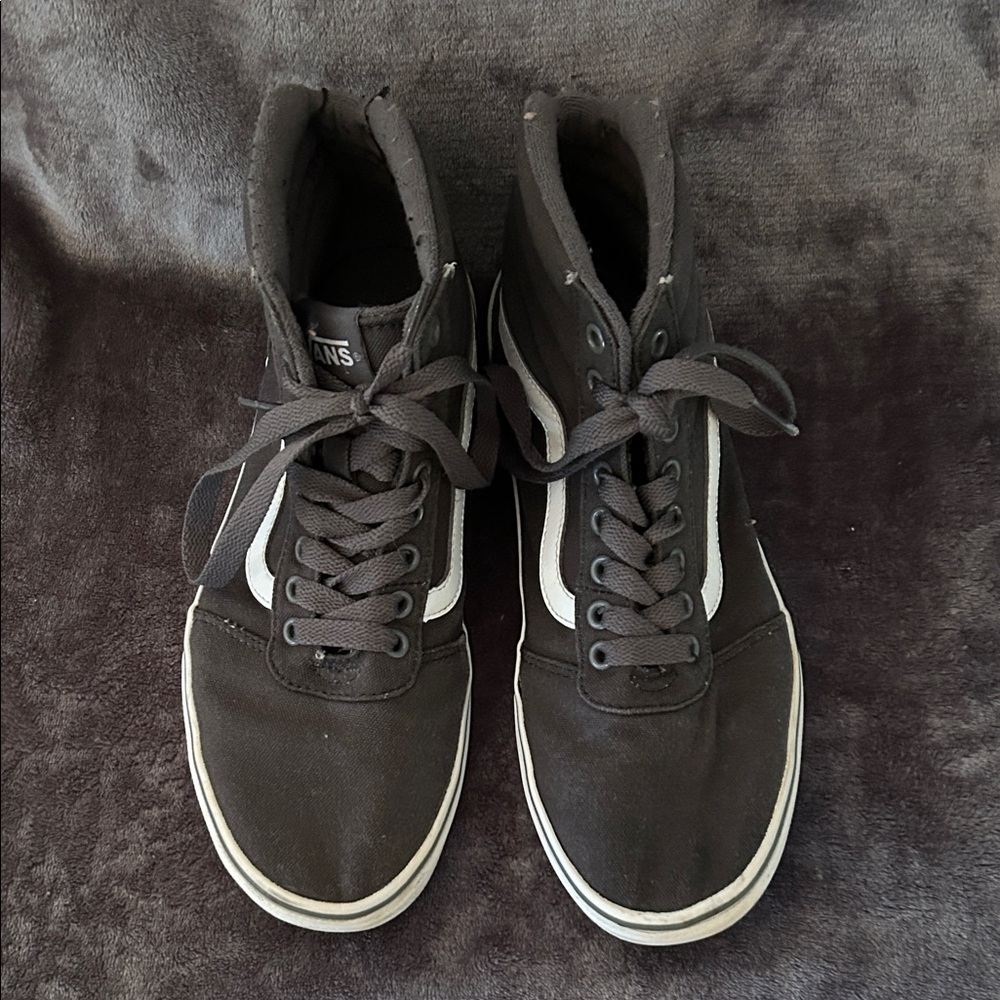 Vans Men's Black and White High-Top Sneakers